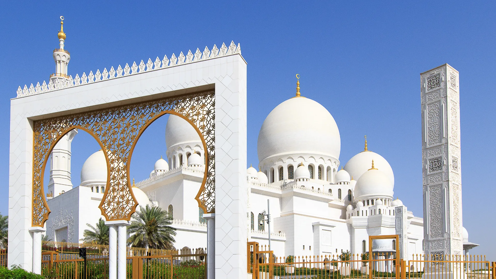 Sheikh Zayed Grand Mosque car rental